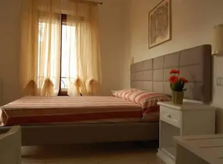 Camollia * Siena